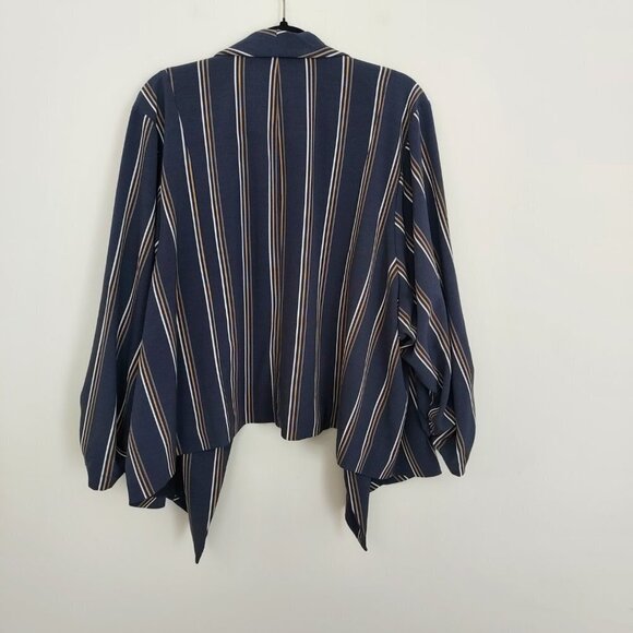 Torrid Plus Size 6X Blue Stripe Crepe Cut Away Blazer NWT - Picture 9 of 12
